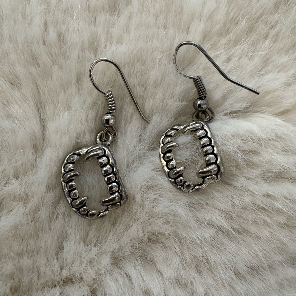 Whimsy Goth Fangs Earrings